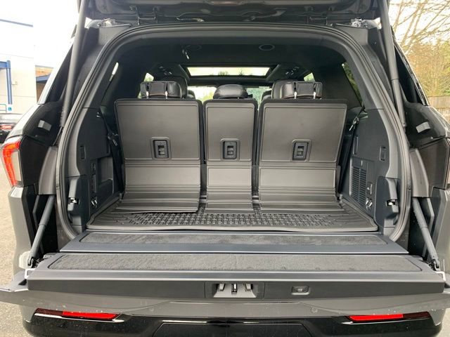 New 2026 Lincoln Navigator Black Label AWD/4WD image 5