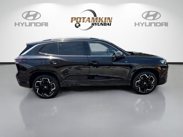 Used 2025 Volkswagen Tiguan SEL R-Line AWD/4WD image 4