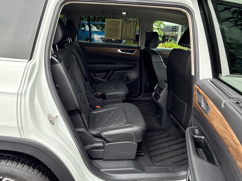 Used 2024 Volkswagen Atlas SE AWD/4WD image 57
