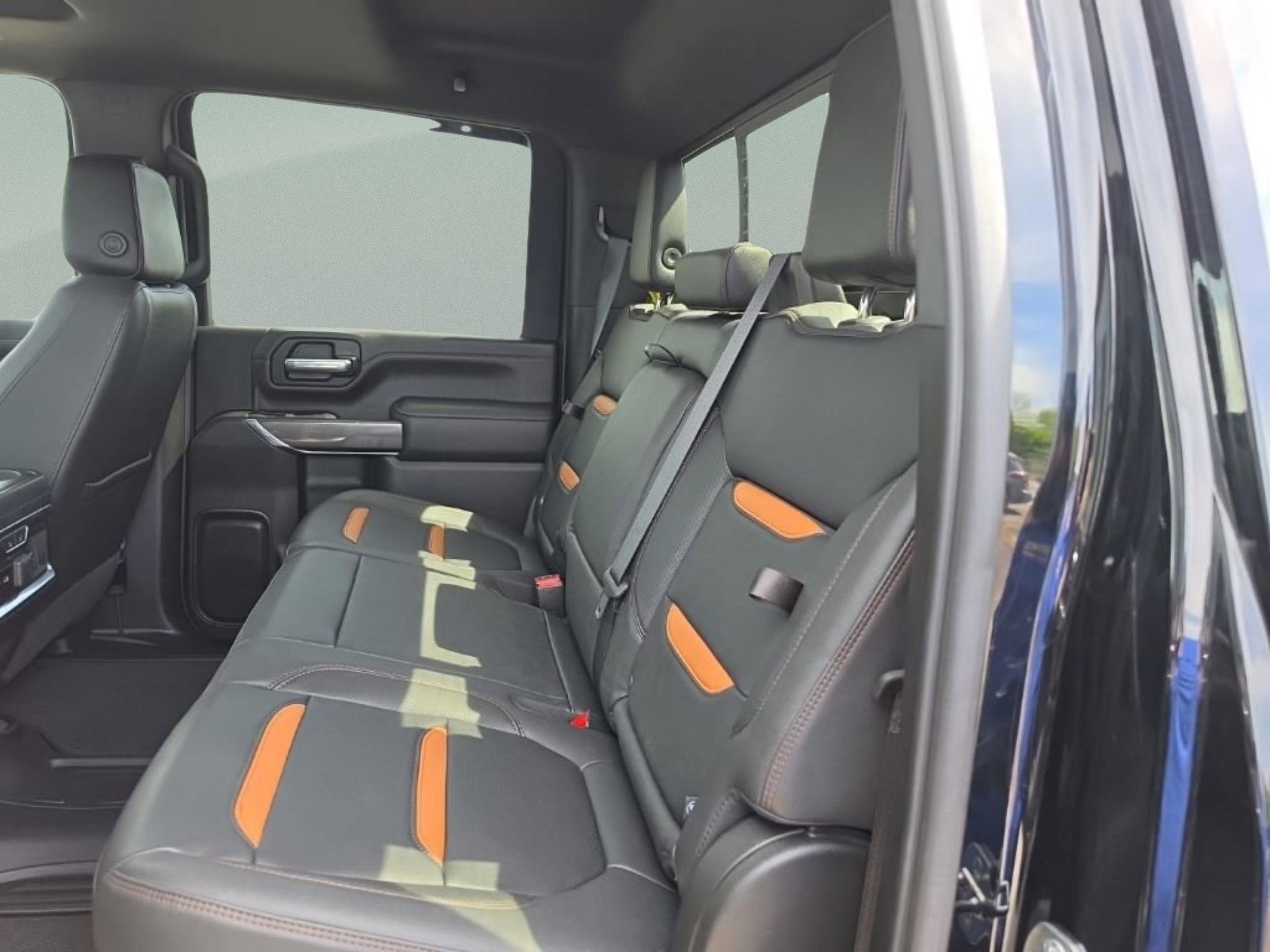 Used 2023 GMC Sierra 2500 AT4 w/ AT4 Premium Plus Package image 24