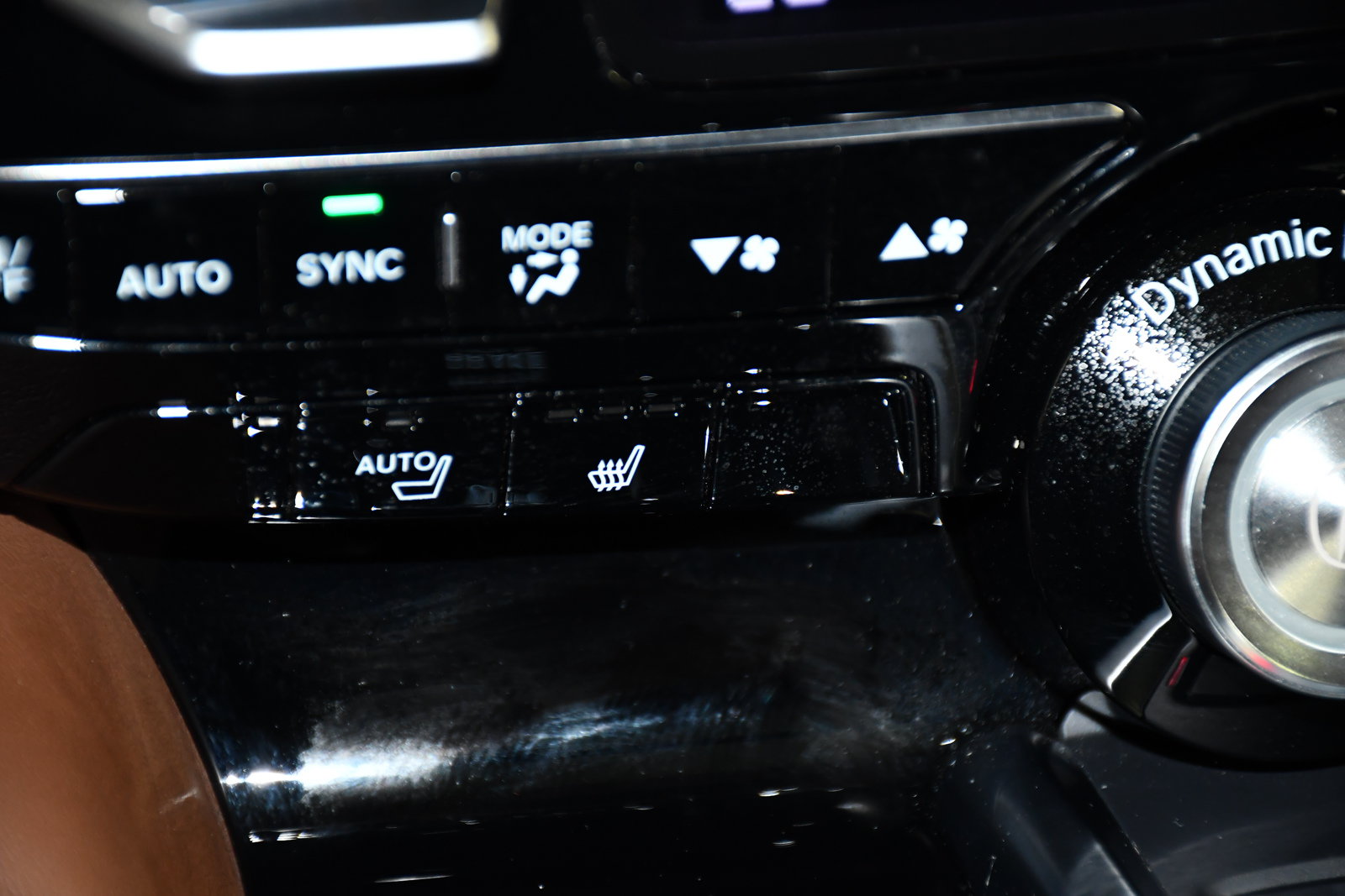Certified 2024 Acura MDX SH-AWD w/ Technology Package image 29