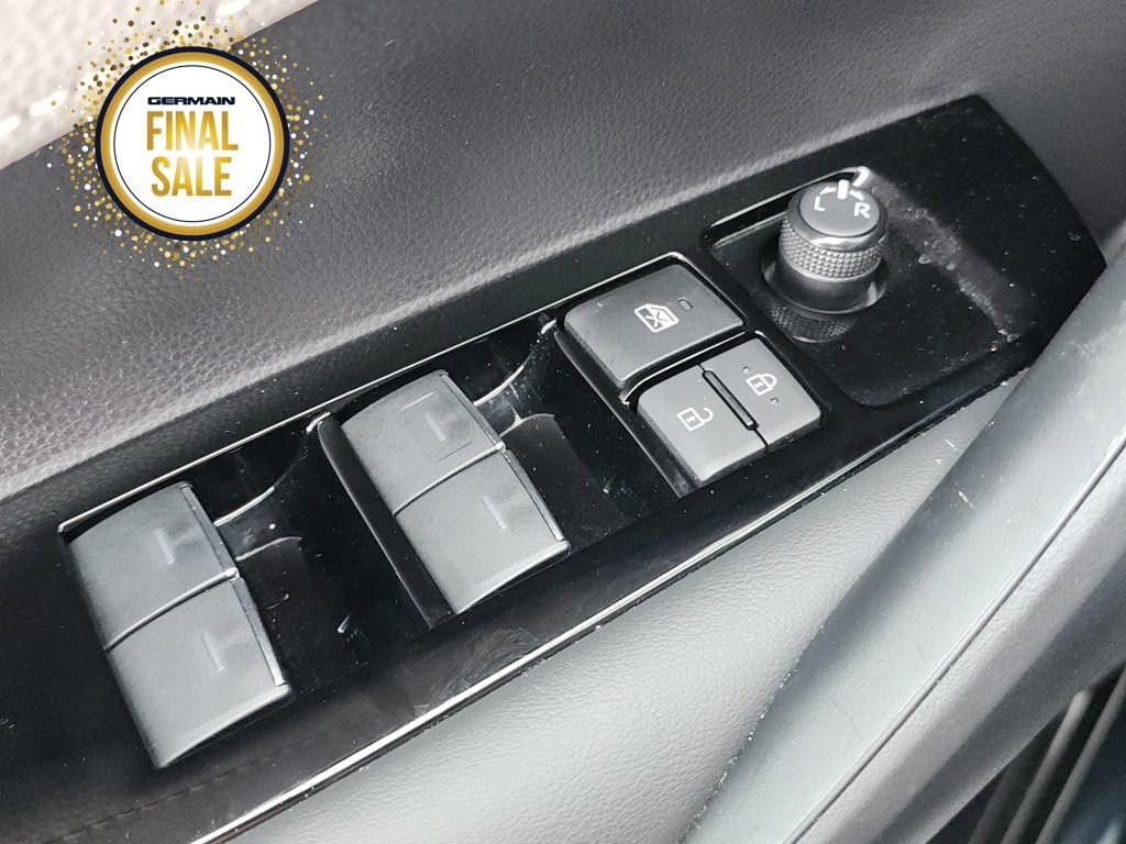 Used 2024 Toyota Corolla SE image 24