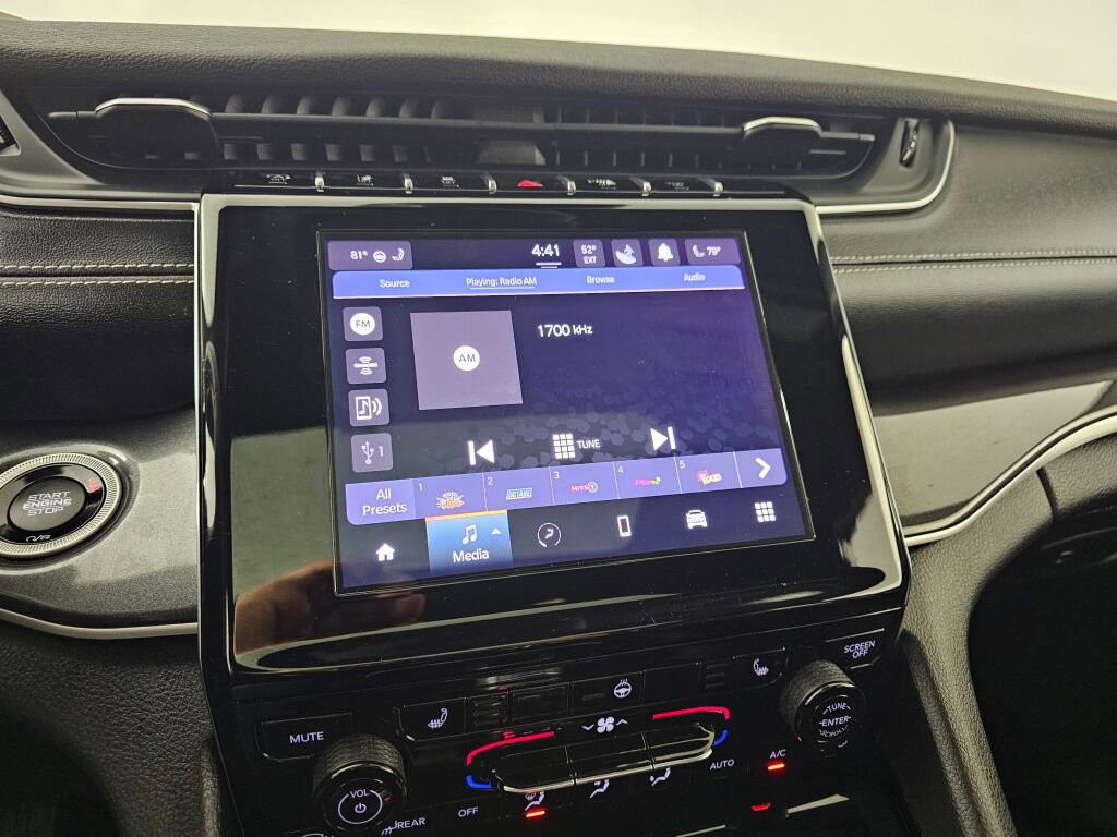 Used 2021 Jeep Grand Cherokee L Altitude image 27