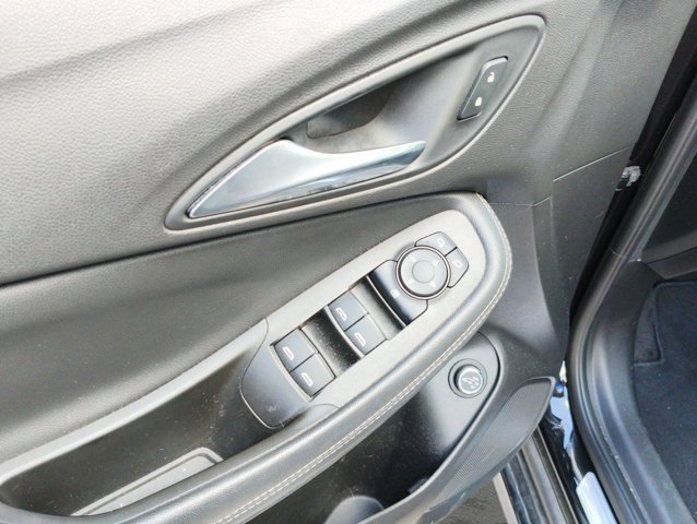 Used 2020 Buick Encore GX Select w/ Sport Touring Package FWD image 9