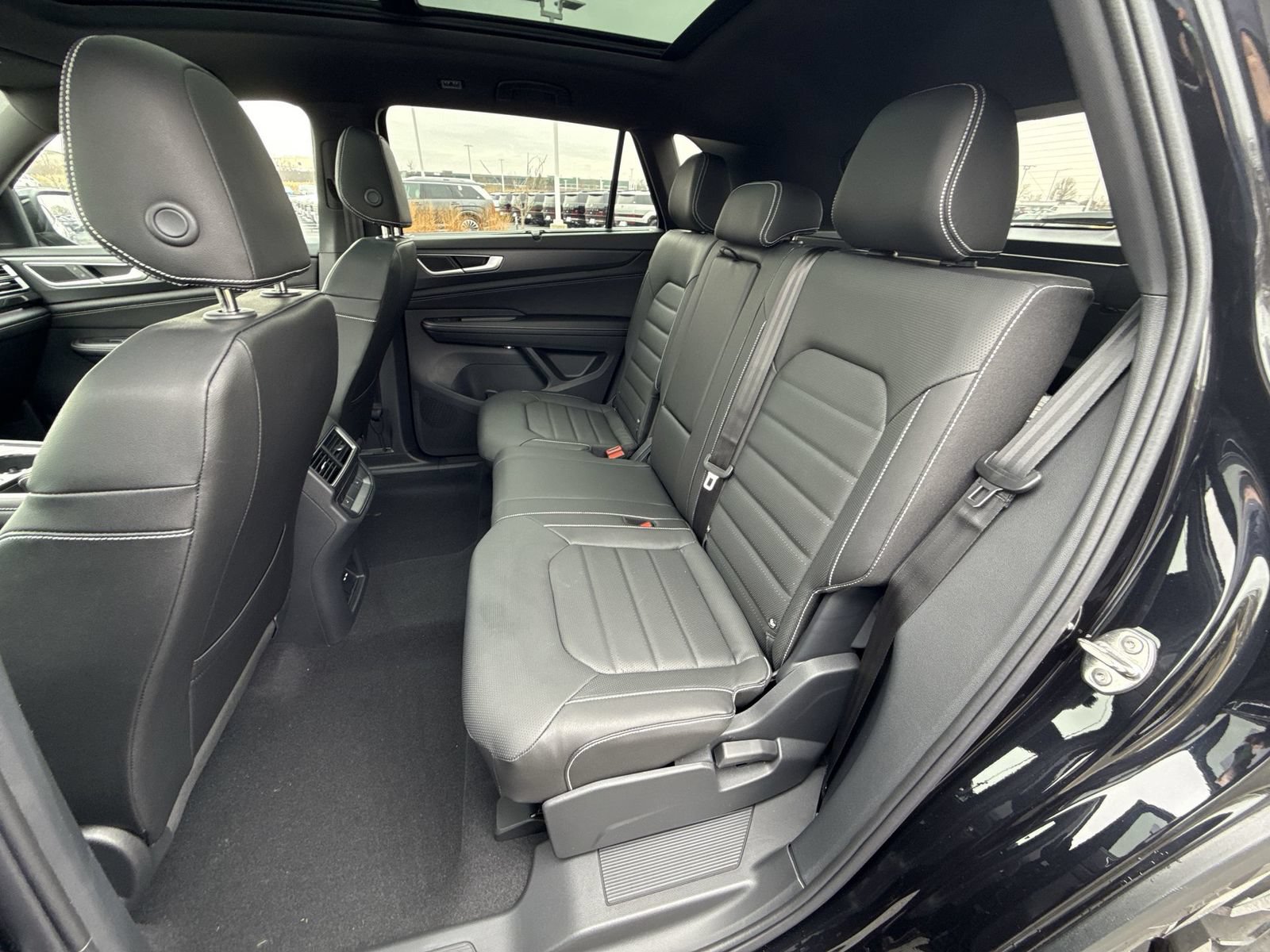 New 2026 Volkswagen Atlas Cross Sport SEL AWD/4WD image 25