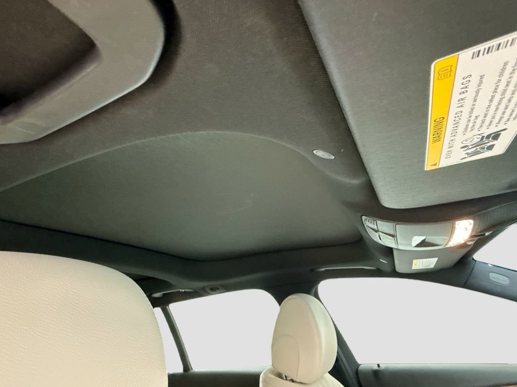 Used 2022 Mercedes-Benz E 450 4MATIC All-Terrain Wagon image 17