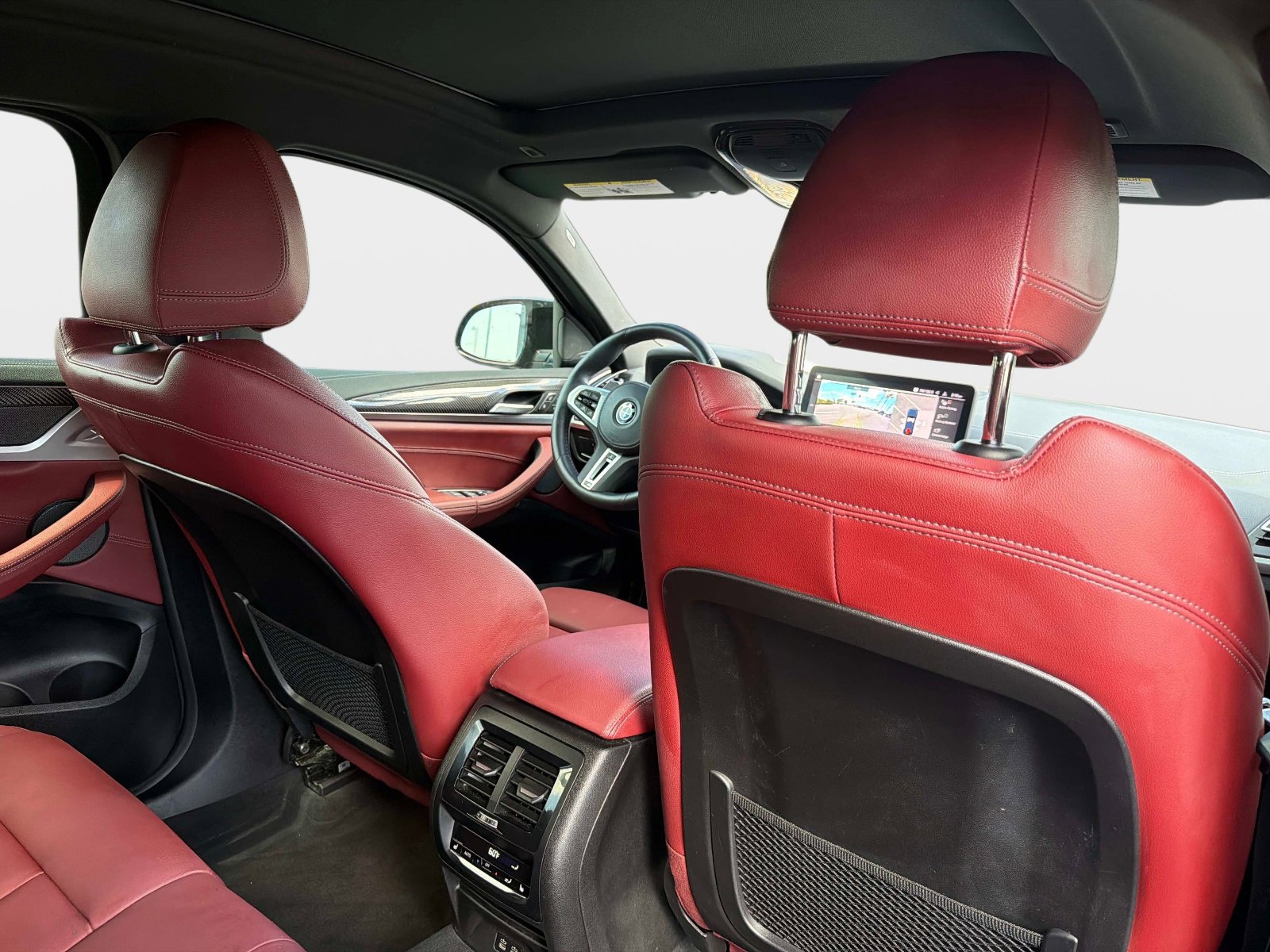 Used 2025 BMW X4 M40i image 30