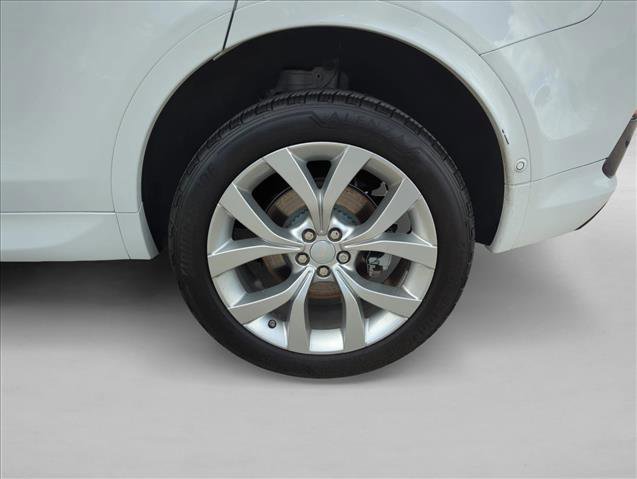 Used 2021 Land Rover Discovery Sport SE R-Dynamic image 30