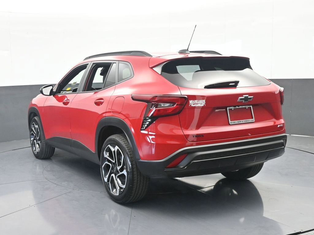 Used 2026 Chevrolet Trax RS image 4