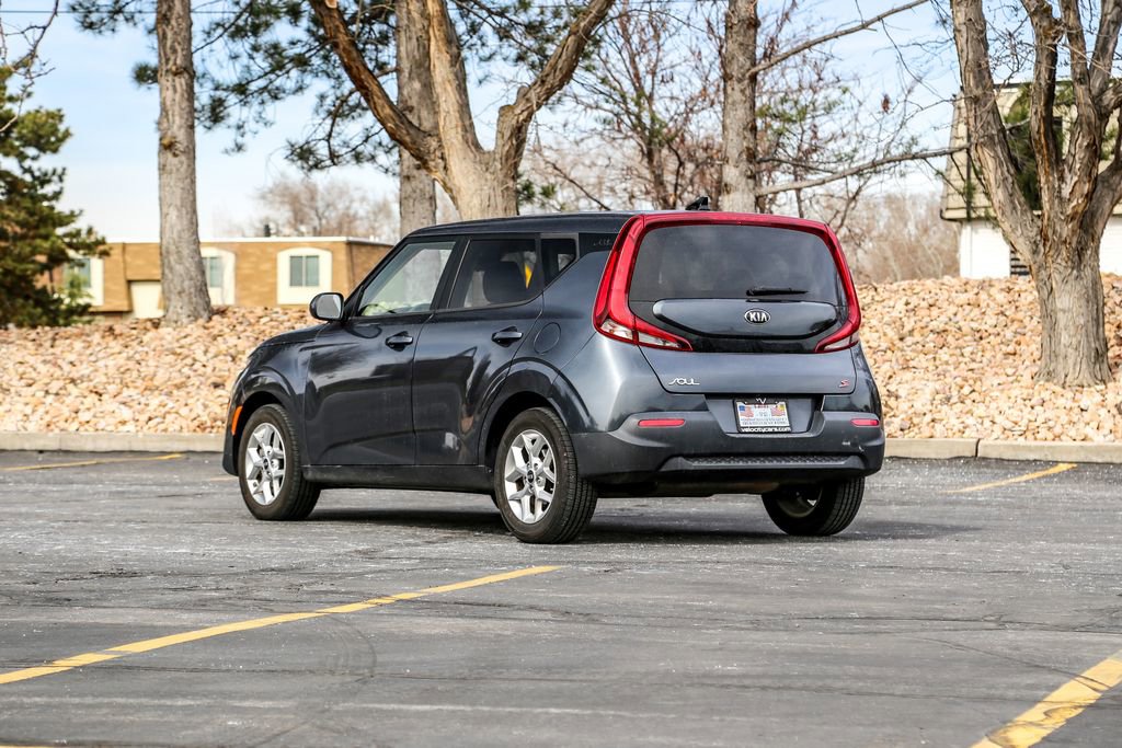 Used 2021 Kia Soul S image 3