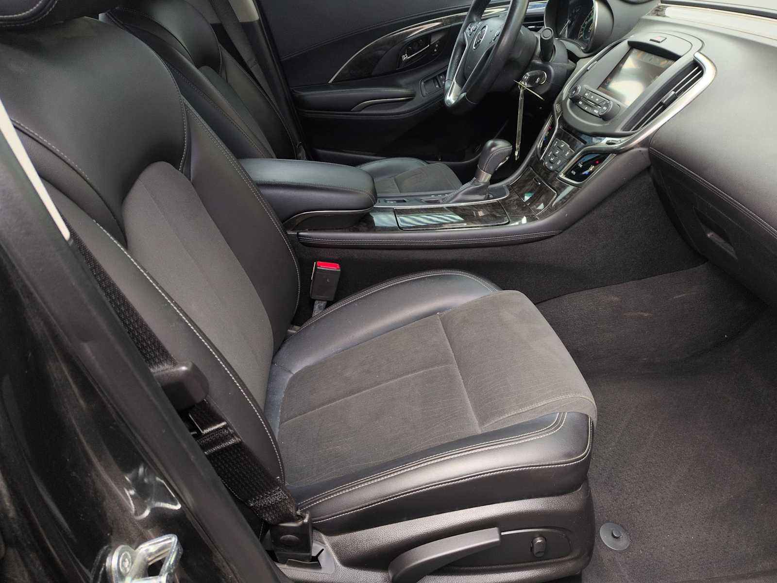 Used 2016 Buick LaCrosse FWD image 21