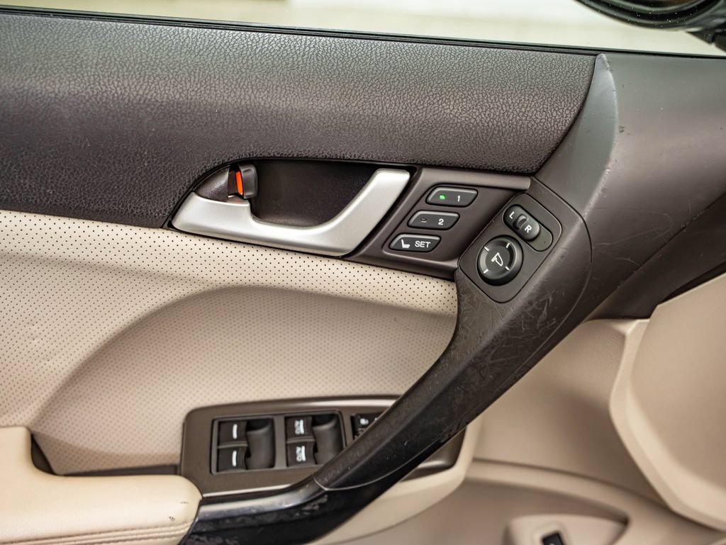 Used 2012 Acura TSX w/ Technology Package FWD image 25