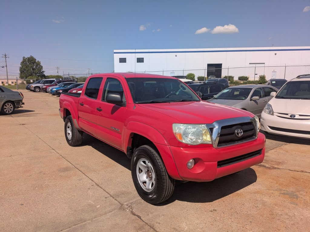 Used 2005 Toyota Tacoma PreRunner RWD image 3