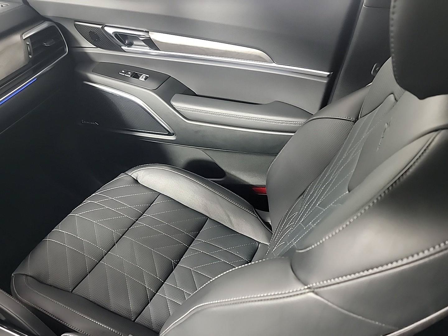 Certified 2024 Kia Telluride SX Prestige X-Line AWD/4WD image 23