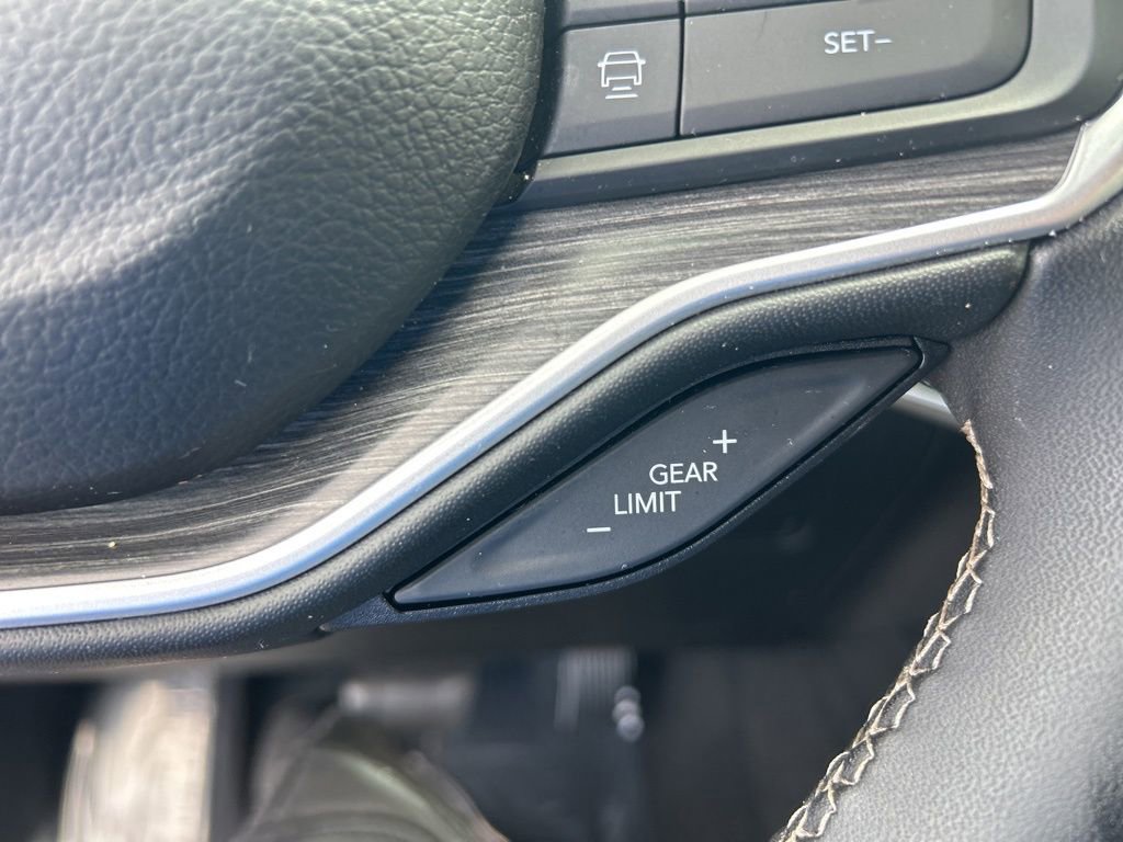 Used 2024 Jeep Wagoneer Series II image 48