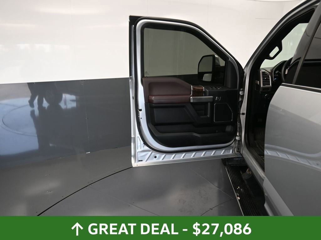 Used 2016 Ford F150 Platinum w/ Max Trailer Tow Package image 27