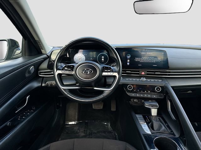 Used 2023 Hyundai Elantra SEL w/ Convenience Package FWD image 20