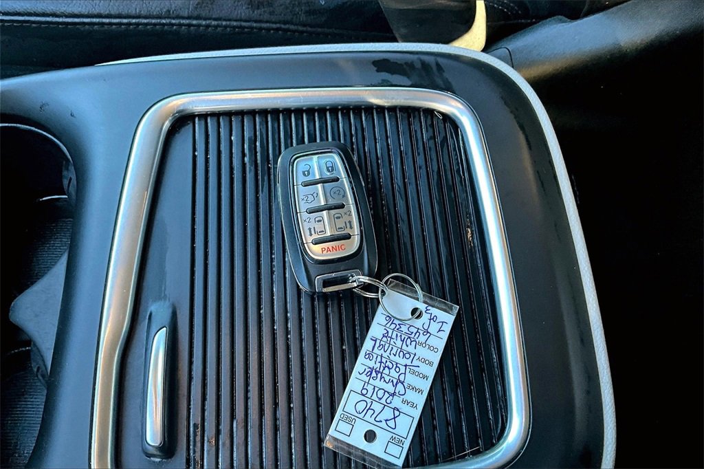 Used 2019 Chrysler Pacifica Touring-L Plus w/ Advanced Safetytec Group image 33