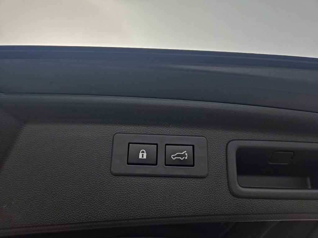 Used 2021 Subaru Forester Premium image 33