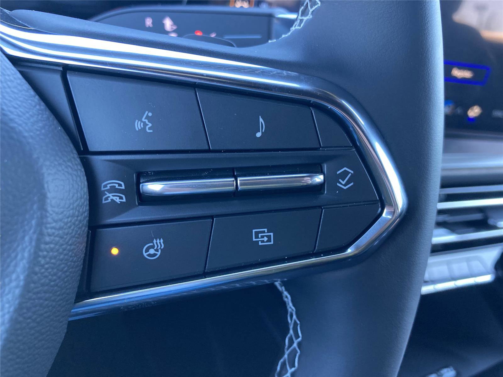 New 2026 Chevrolet Traverse LT w/ Sun and Wheel Package image 22