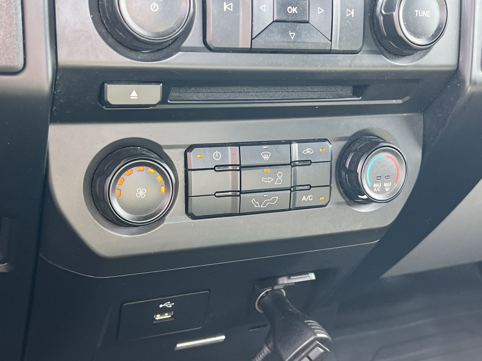 Certified 2018 Ford F150 XL w/ Equipment Group 101A Mid RWD image 19