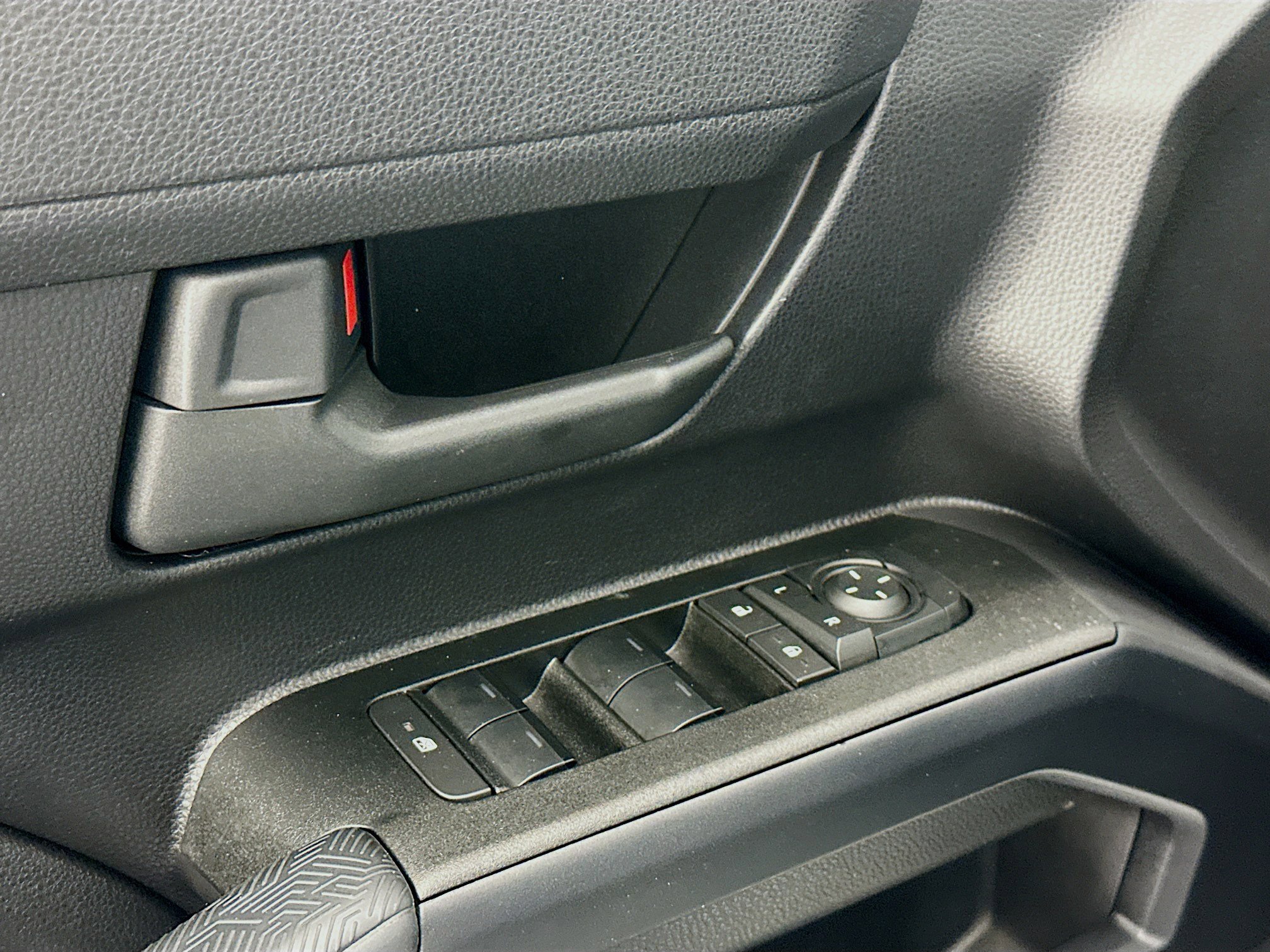 Used 2025 Toyota 4Runner SR5 image 15