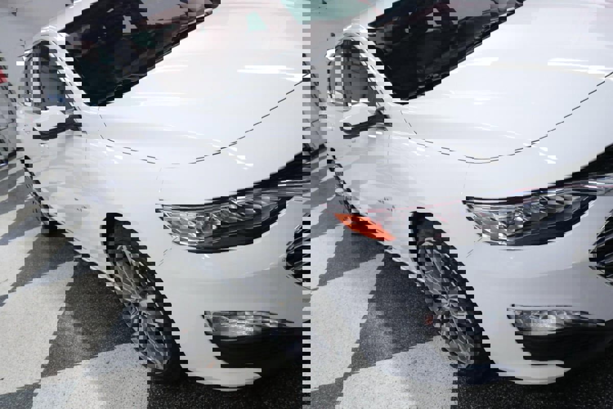 Used 2024 Chevrolet Malibu LT image 33