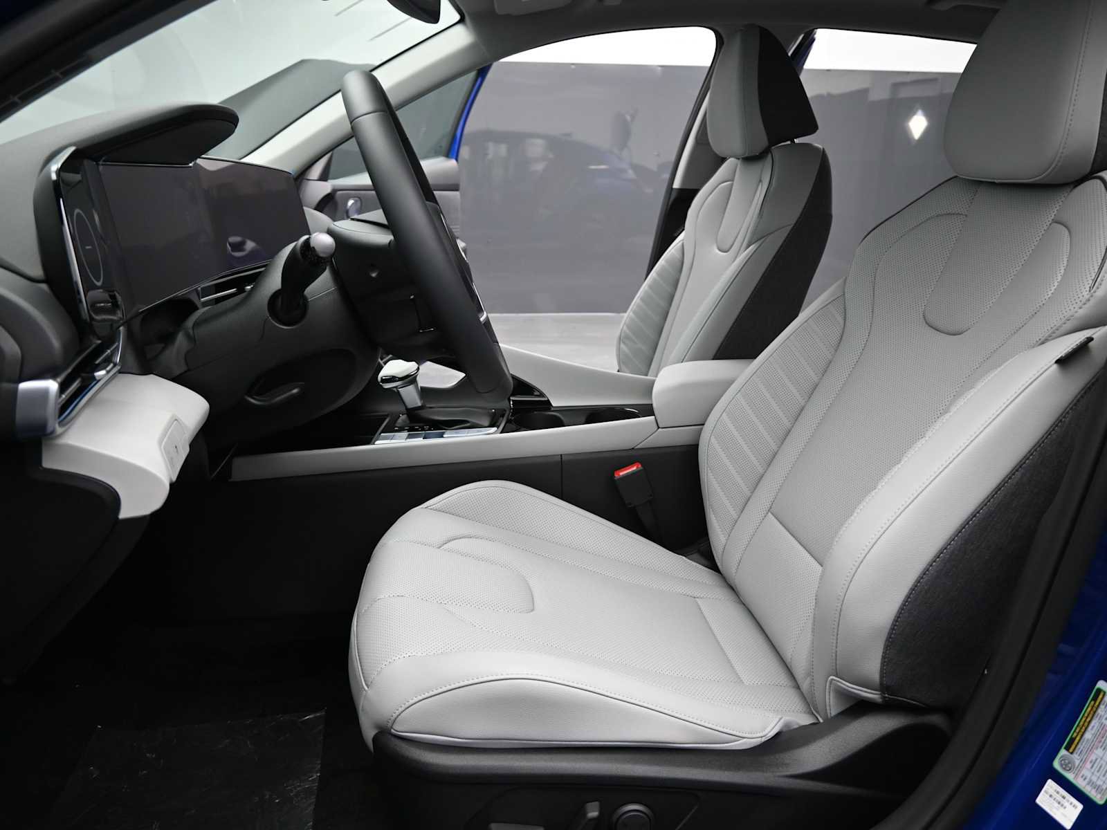 New 2026 Hyundai Elantra Limited image 15