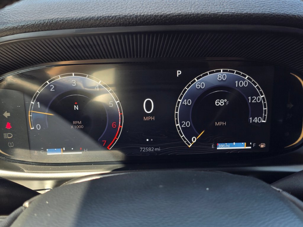 Used 2024 Jeep Wagoneer L Series II AWD/4WD image 26