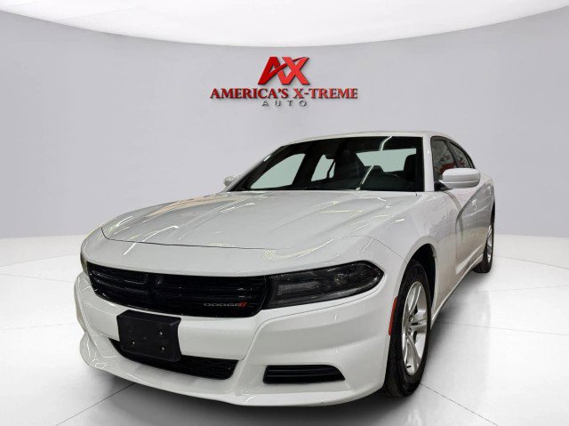 Used 2020 Dodge Charger SXT w/ Leather Interior Group image 2