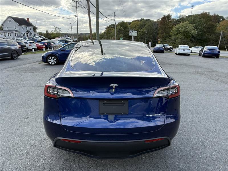 Used 2023 Tesla Model Y Long Range AWD/4WD image 4
