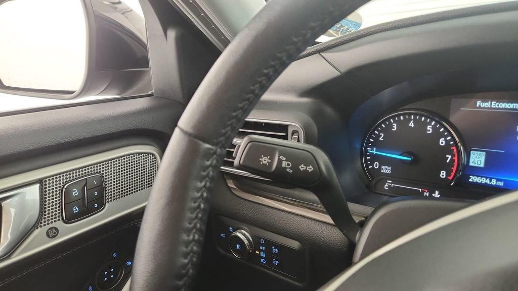 Used 2022 Ford Explorer Limited w/ Equipment Group 301A image 20