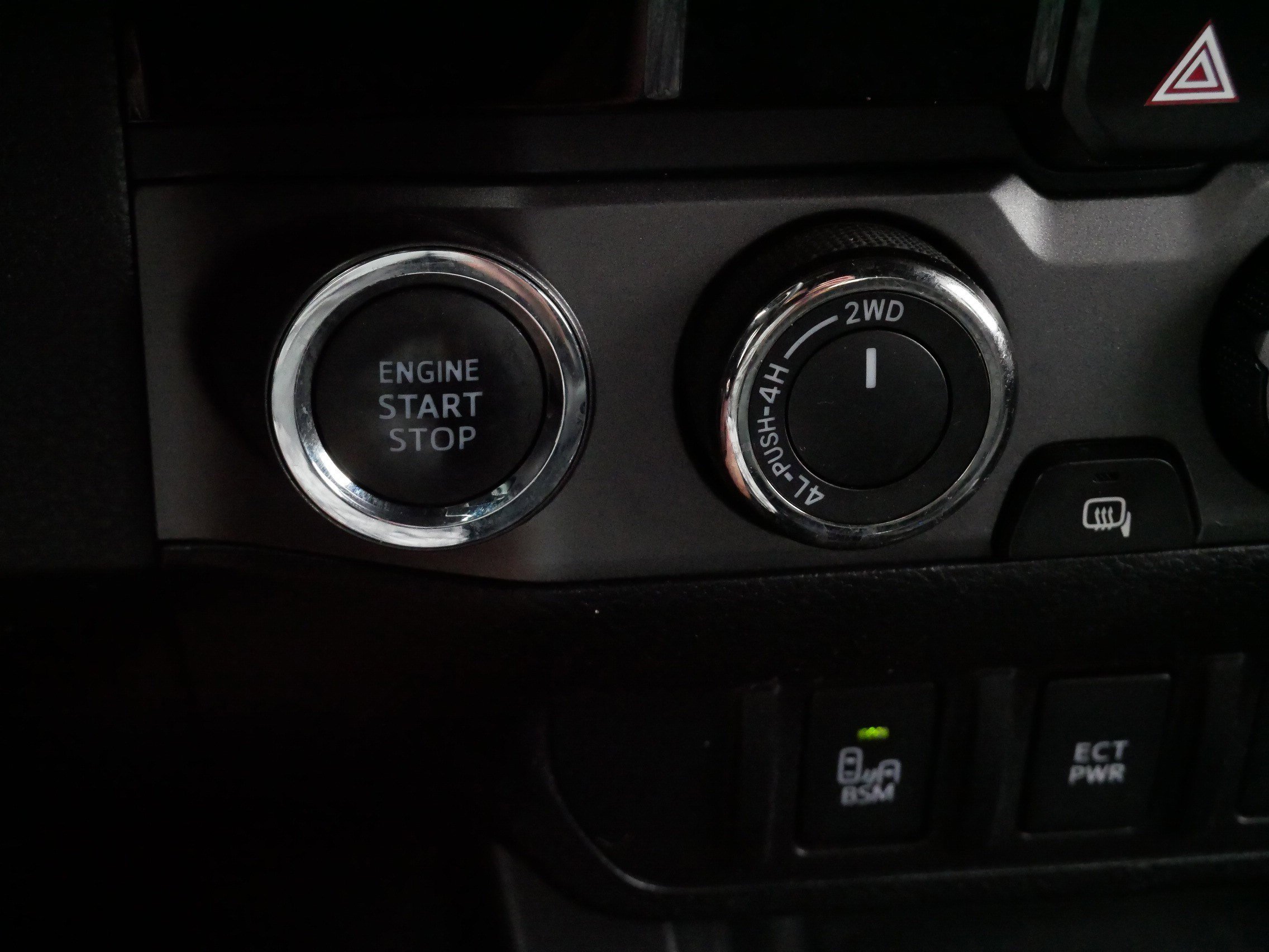 Used 2017 Toyota Tacoma TRD Off-Road AWD/4WD image 29