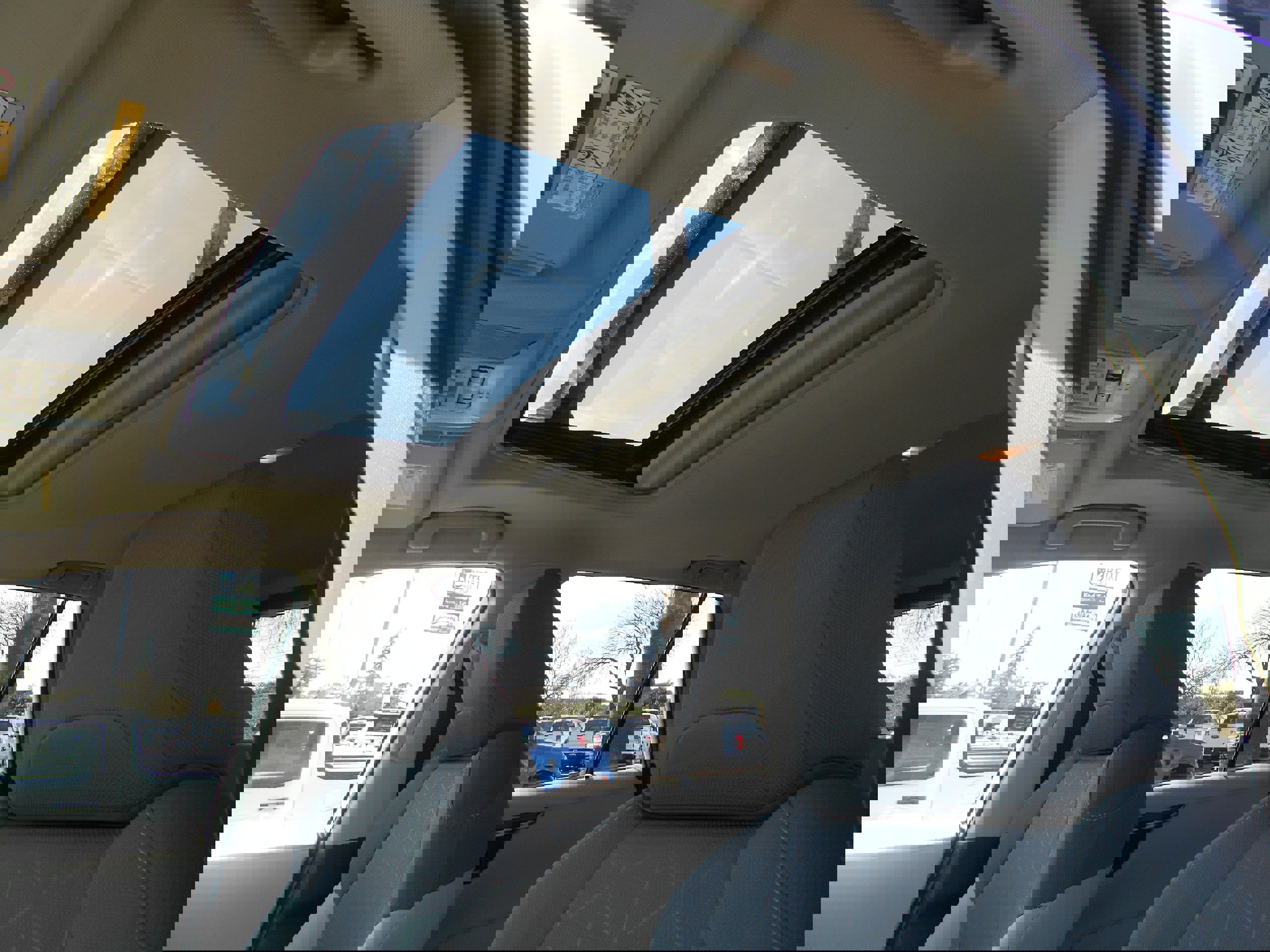 Used 2021 Toyota RAV4 XLE w/ Convenience Package image 15