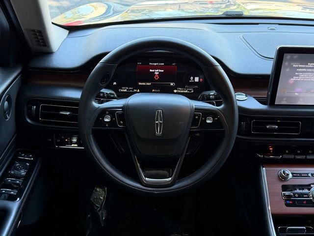 Used 2022 Lincoln Aviator Reserve image 7