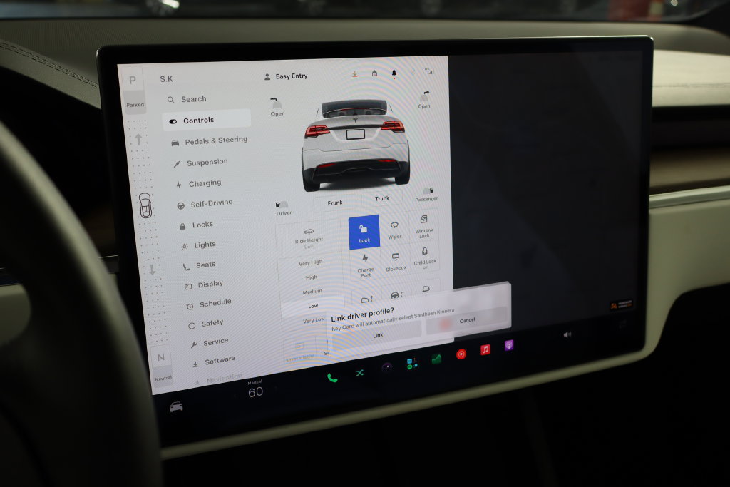 Used 2023 Tesla Model X AWD/4WD image 28