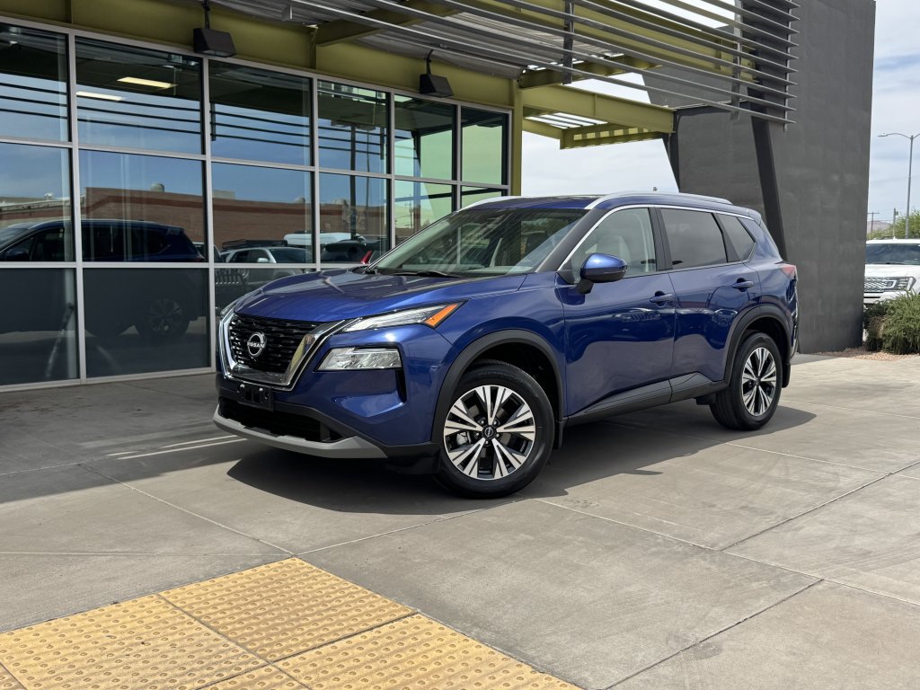 Used 2023 Nissan Rogue SV w/ SV Premium Package AWD/4WD image 1