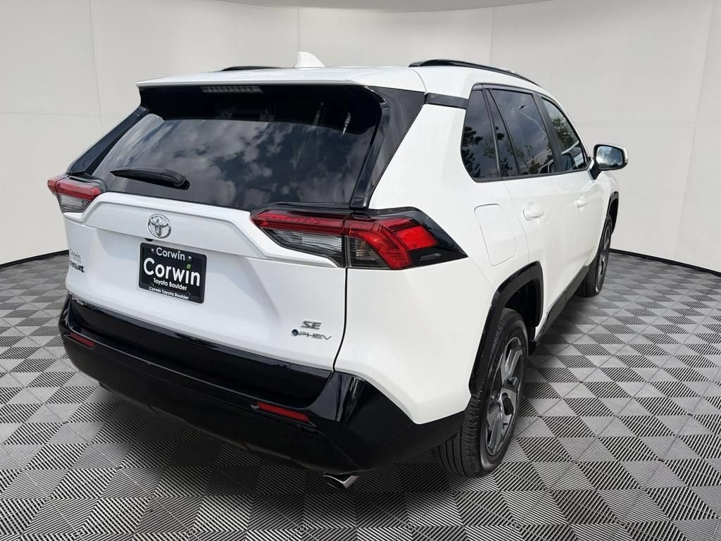 Used 2025 Toyota RAV4 SE AWD/4WD image 10