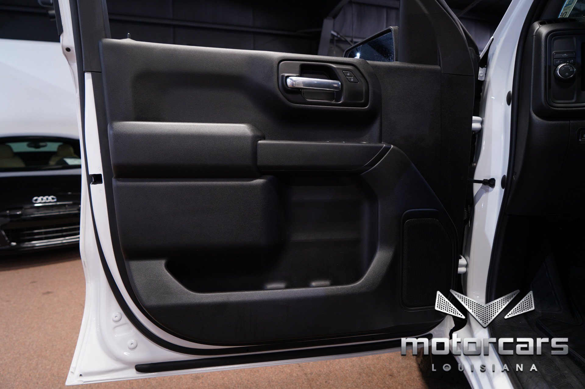 Used 2022 Chevrolet Silverado 1500 Custom RWD image 37