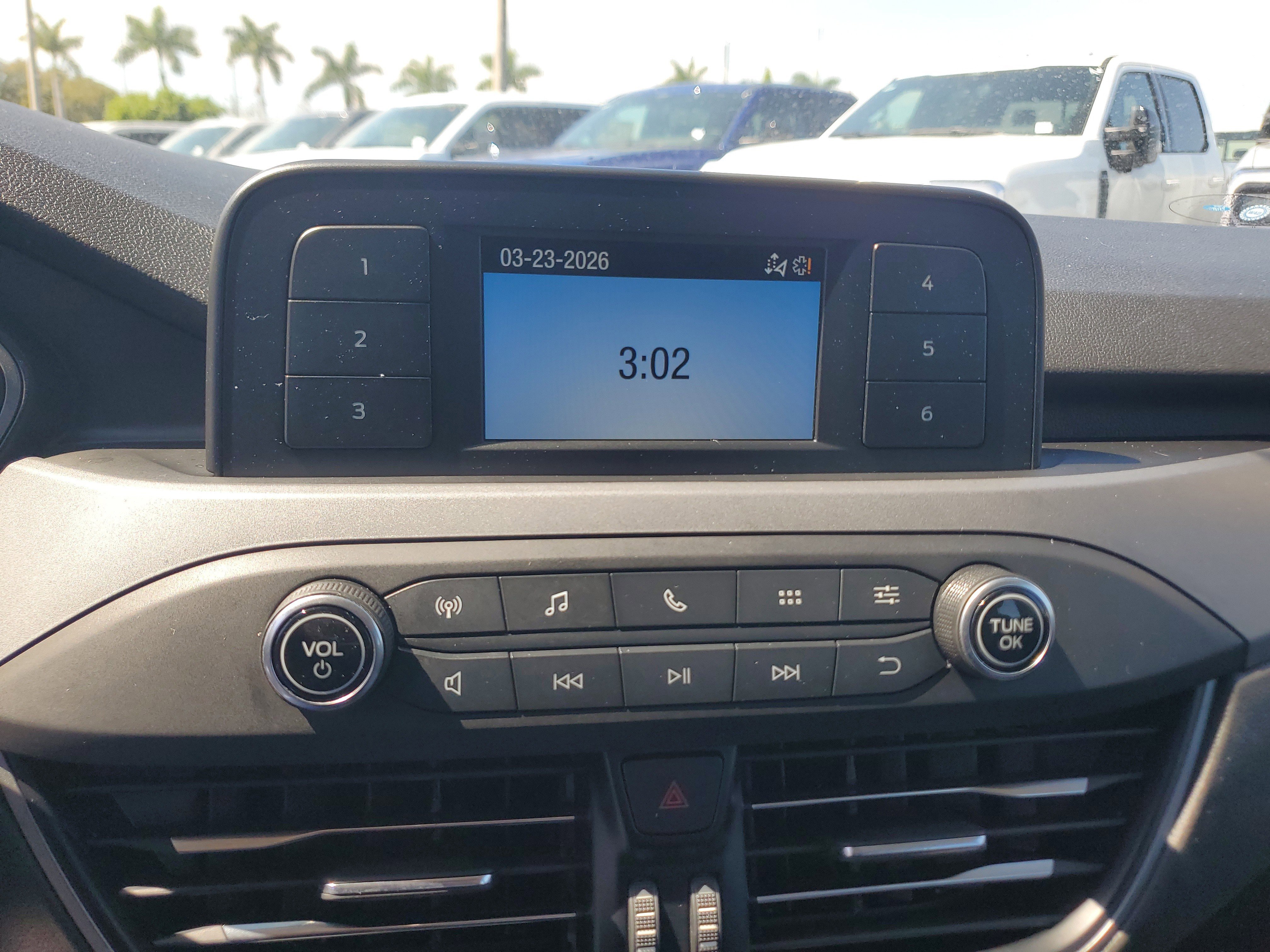 Used 2020 Ford Escape S image 22