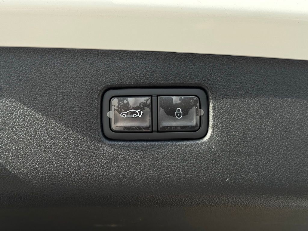 New 2026 Genesis GV70 2.5T Advanced image 17