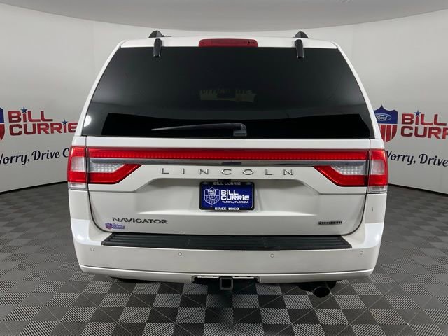 Used 2015 Lincoln Navigator 2WD image 4