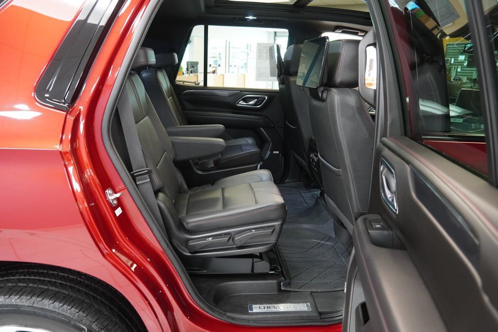 Used 2023 Chevrolet Tahoe RST w/ Luxury Package AWD/4WD image 28