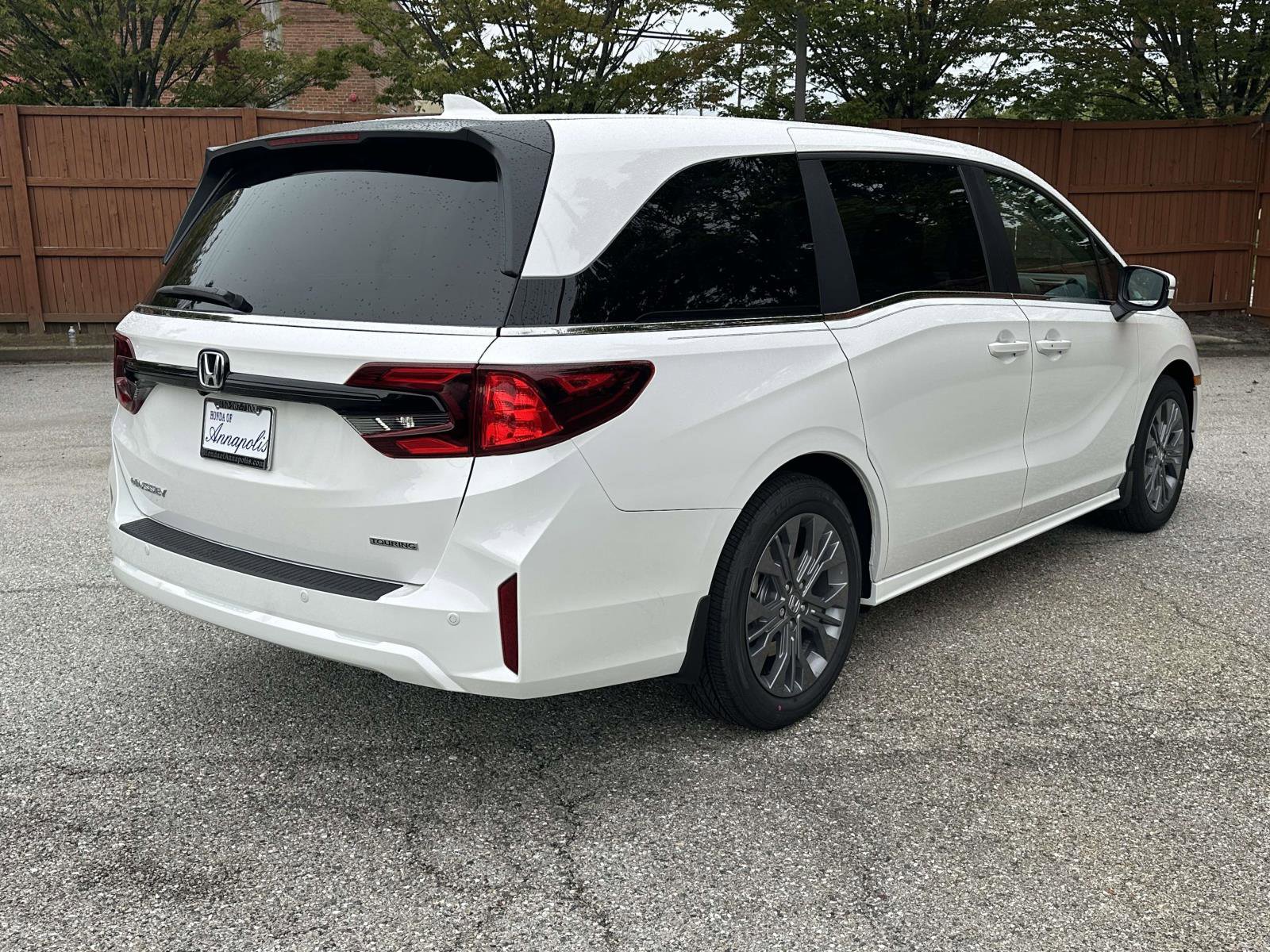 New 2026 Honda Odyssey Touring image 32