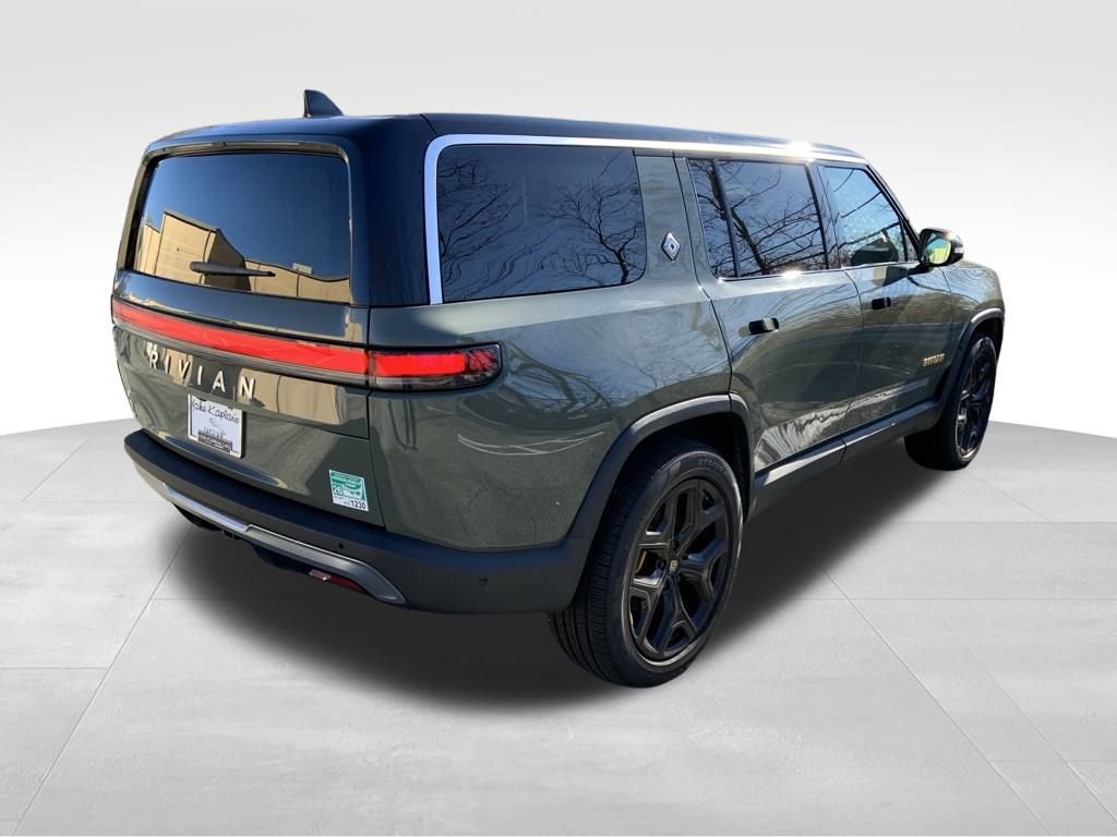 Used 2023 Rivian R1S Launch Edition image 8