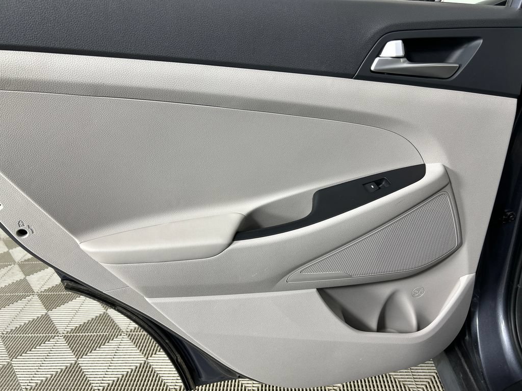 Used 2019 Hyundai Tucson Value FWD image 16