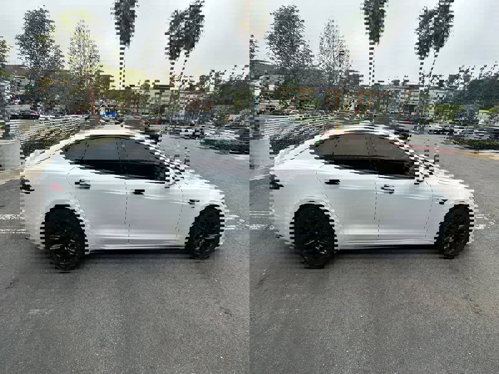 Used 2021 Tesla Model S Long Range image 5