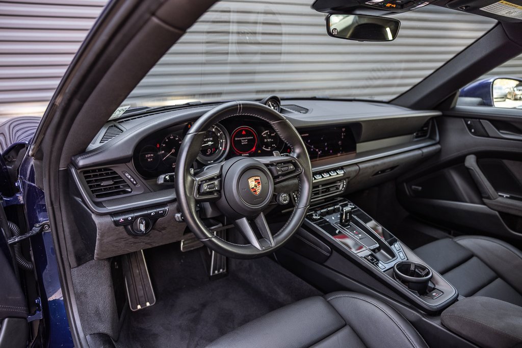 Certified 2024 Porsche 911 Carrera GTS image 4