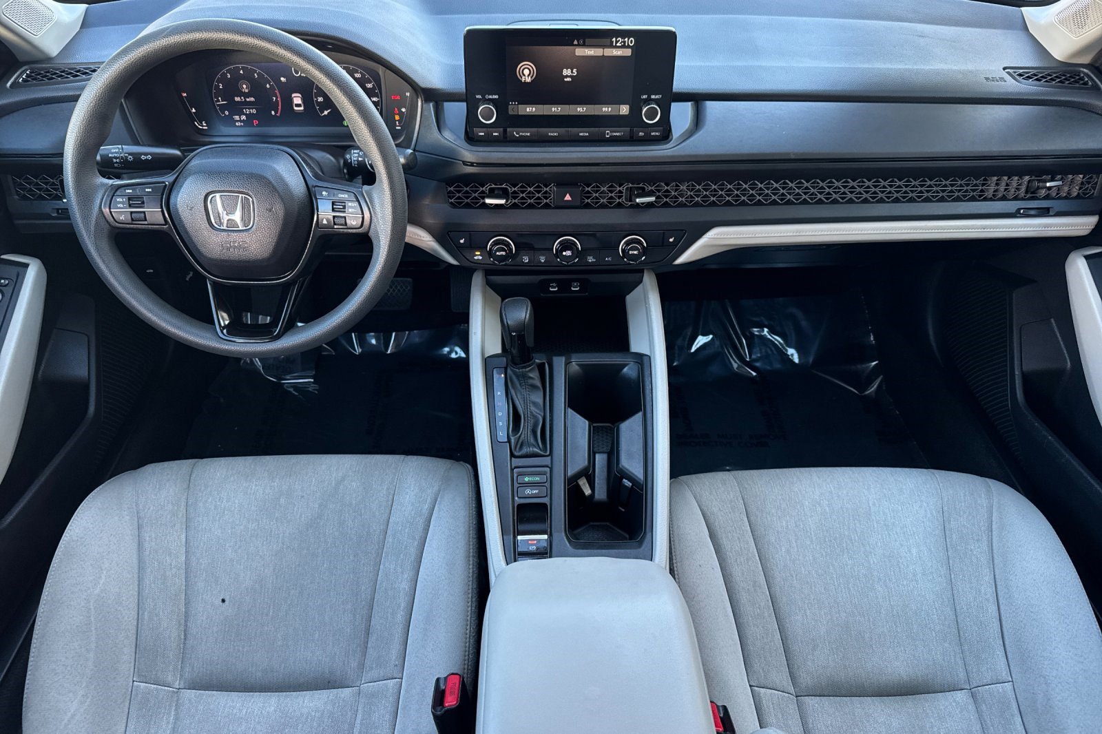 Used 2025 Honda Accord SE image 16