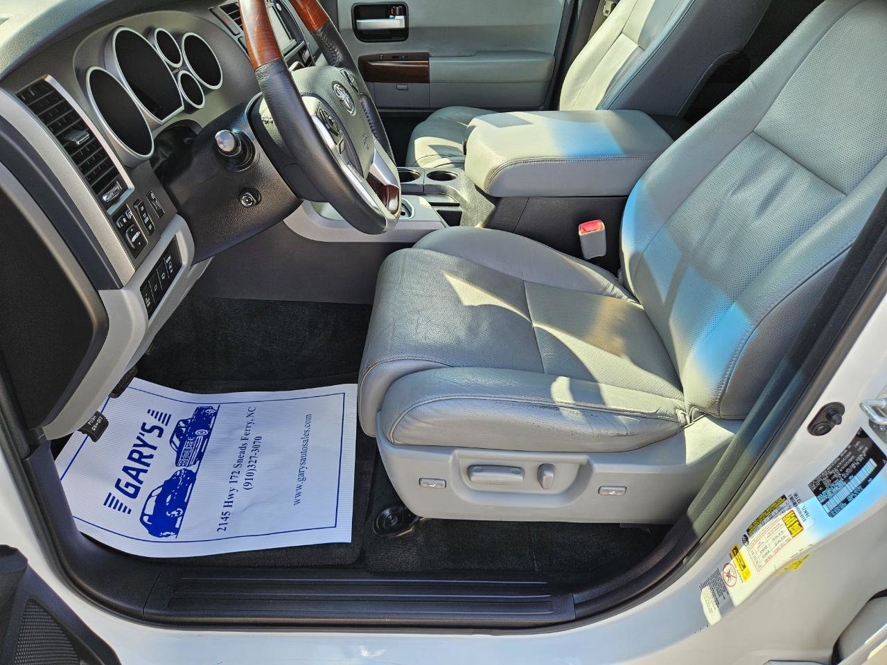 Used 2017 Toyota Sequoia Platinum RWD image 12